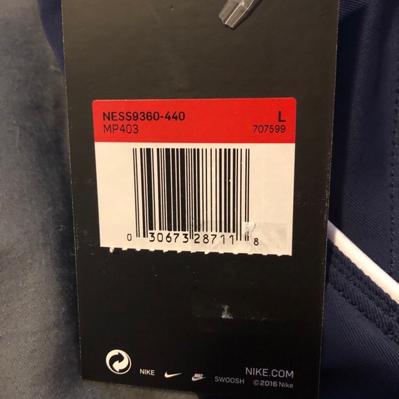 NWT Woman’s Nike One Piece Bathing Suit-Large - Picture 4 of 4